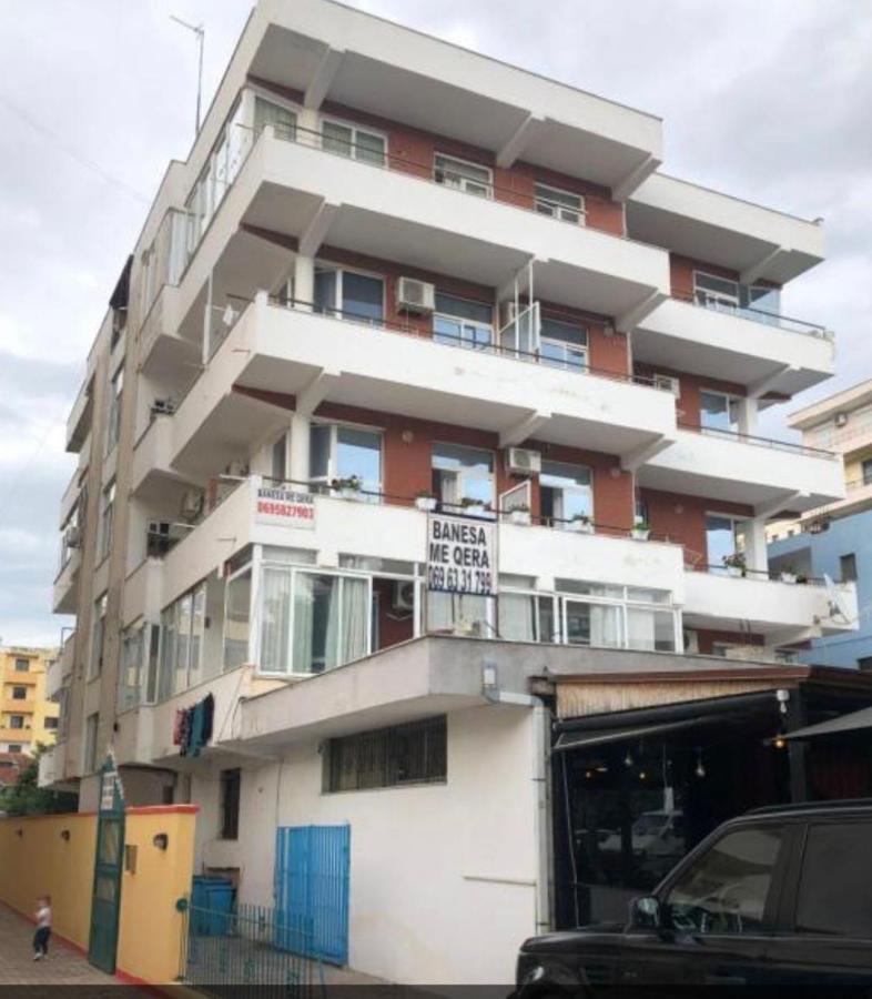 Marra'S Rooms Durres Bagian luar foto